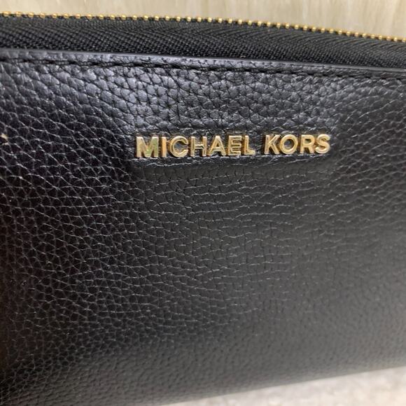 MICHAEL KORS Large Black Leather JET SET TRAVEL Continental Wristlet Wallet - Picture 2 of 14